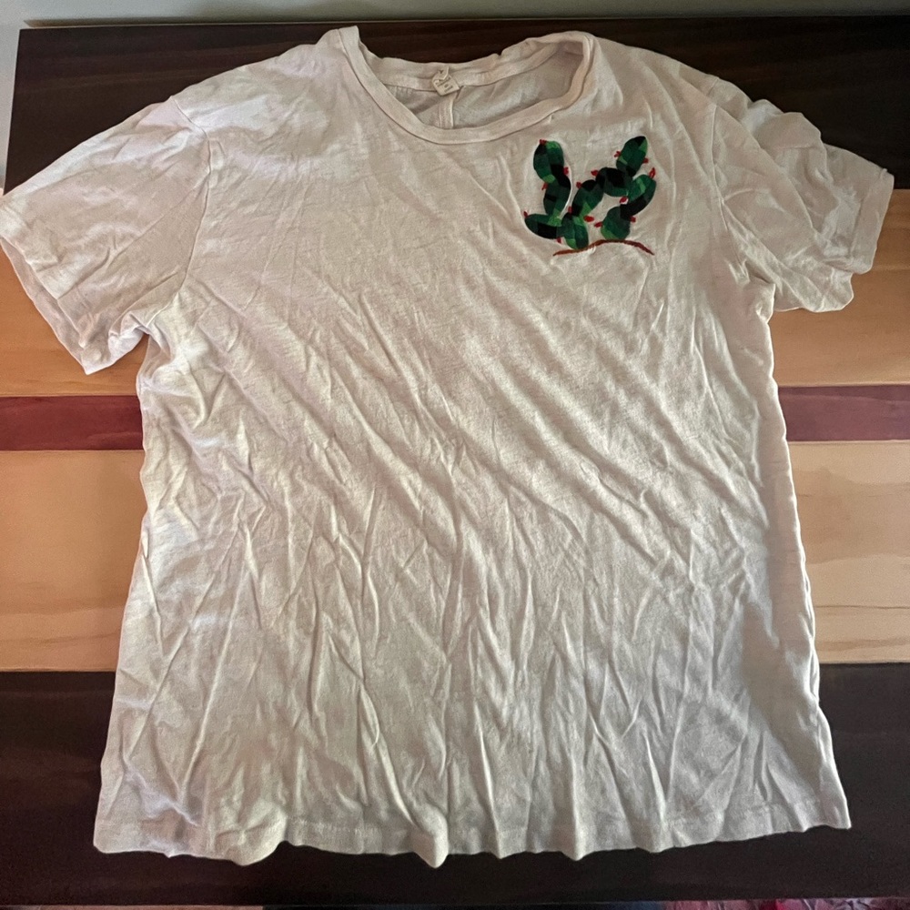 Basic white tee